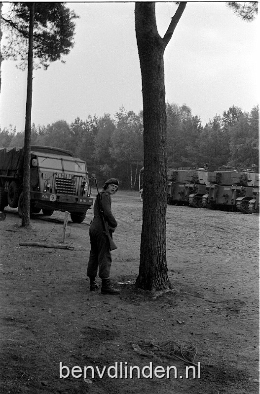 fotokoninginnedag1975020.jpg