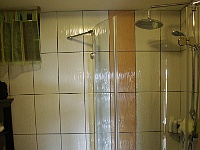 PICT2909  douche, zijde douchekabine