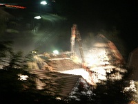 PICT2993  Ze haalden toen nog steeds brandende stukken hooi naar boven: hooibrand dus.