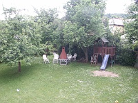 PICT3034  Ingezoomd op de tuin. Jammer genoeg alleen voor de buren onder, niet voor 1e etage toegankelijjk