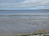 IMG 3822  Strand bij Nessmersiel met links eiland Nordemey en rechts eiland Baltrum