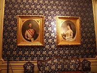 PICT3474  Beide schilderijen van franz en Elisabeth